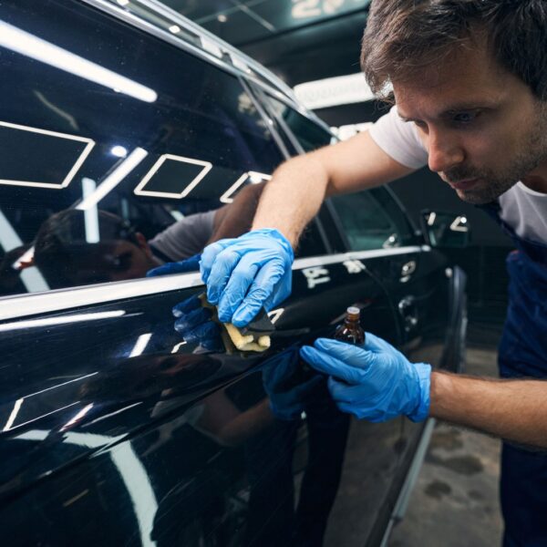 Jaka powłoka ceramiczna wybrać? Porównanie różnych rodzajów.