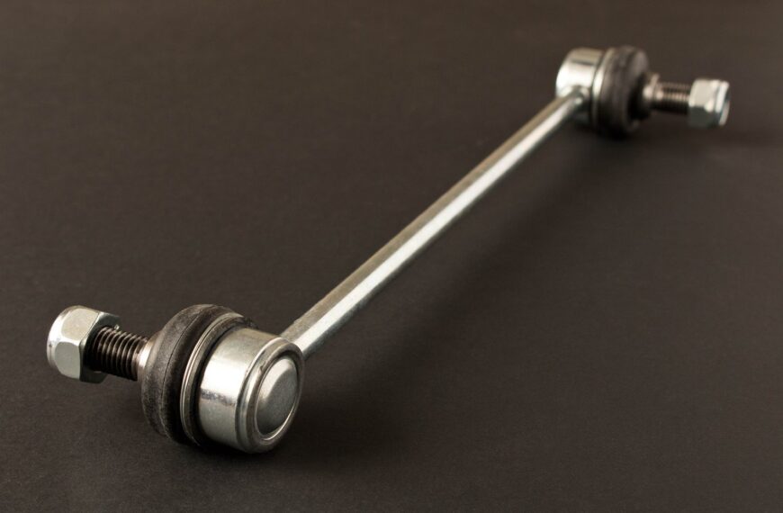 Wymiana łącznika stabilizatora: Krok po kroku z poradami.