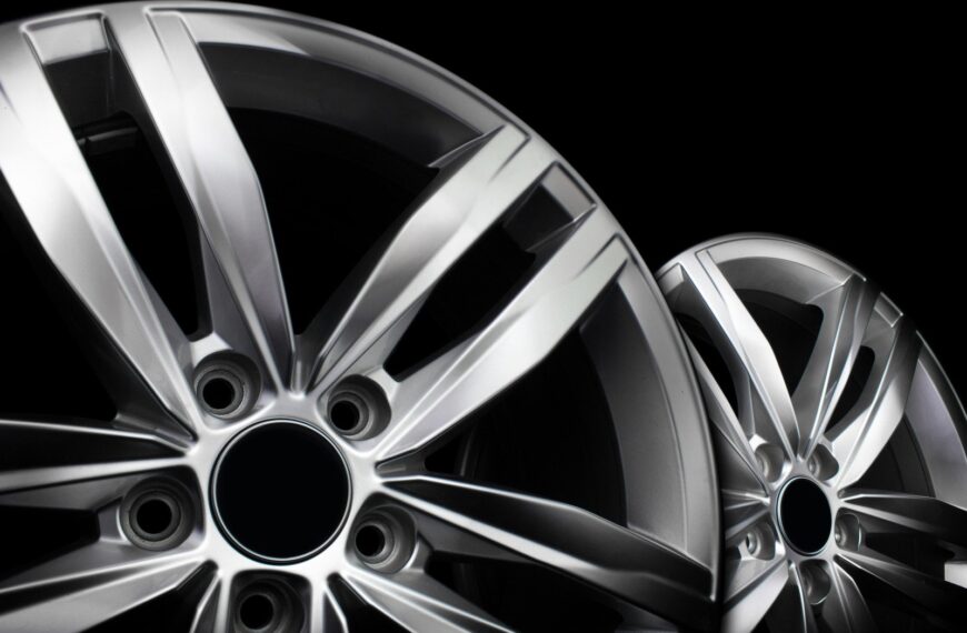 Jak wypolerować felgi aluminiowe? Krok po kroku do lśniącego wyglądu.