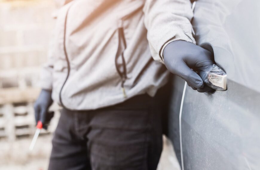 Jak zabezpieczyć samochód przed kradzieżą? Nowoczesne technologie i sprawdzone metody.