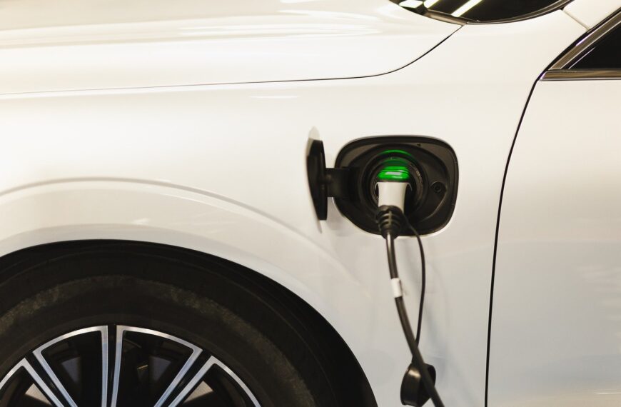 Jakie są alternatywy dla tradycyjnego paliwa? Przyszłość zrównoważonego transportu.